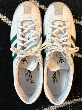 Adidas Men’s Italia 70s White Sneakers with Green Stripes (Worn Once)